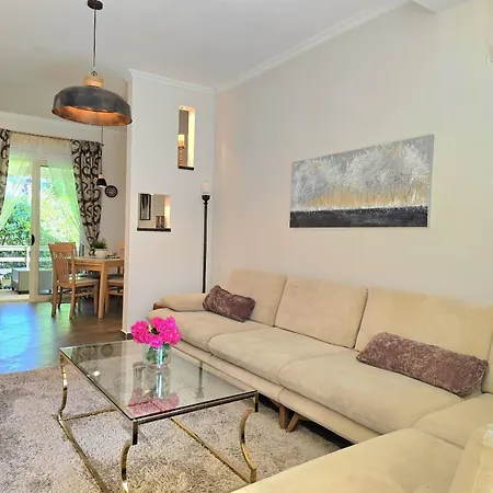 Villa Lura 1 House 235 *