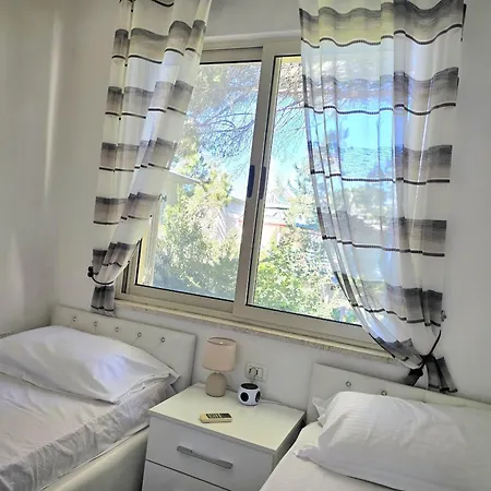 Вилла Lura 1 House 235 *