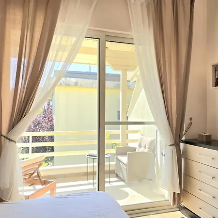 Lura 1 House 235 Plazhi San Pietro