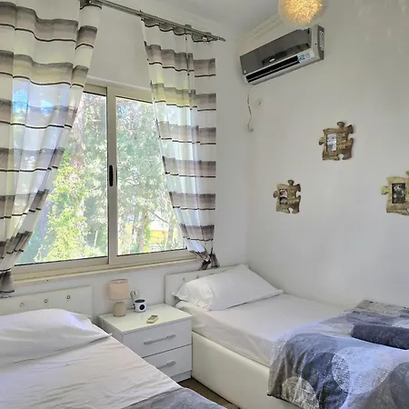 Lura 1 House 235 Plazhi San Pietro
