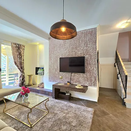 Villa Lura 1 House 235 Plazhi San Pietro